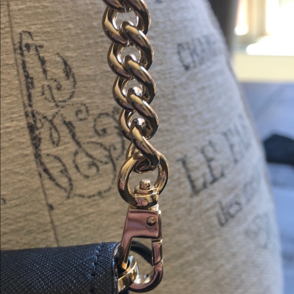 Kate spade ♠️ Black and gold crossbody - Picture 2 of 6